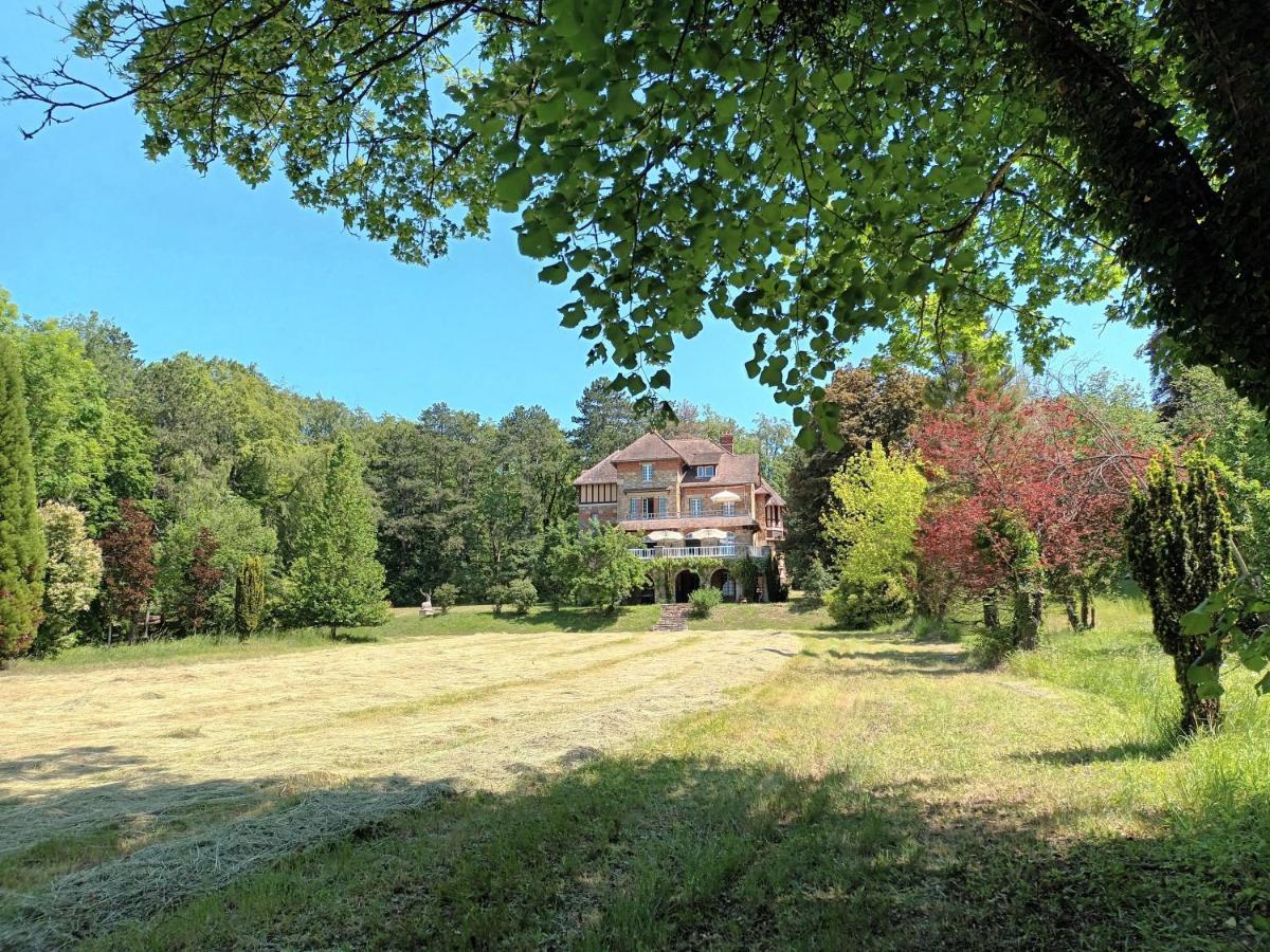 Отель Le Manoir Du Cerf Gaillon-sur-Montcient Экстерьер фото