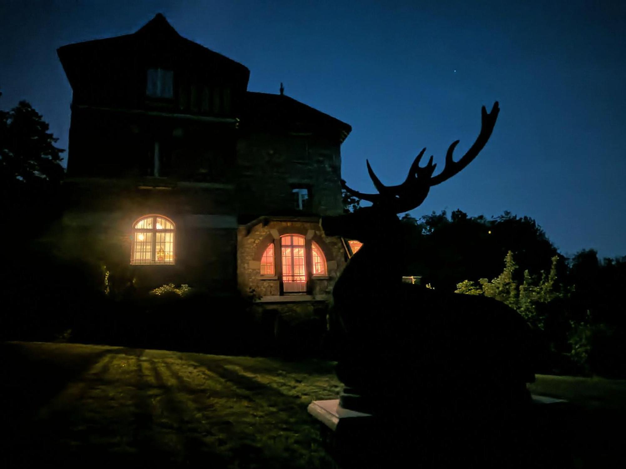 Отель Le Manoir Du Cerf Gaillon-sur-Montcient Экстерьер фото
